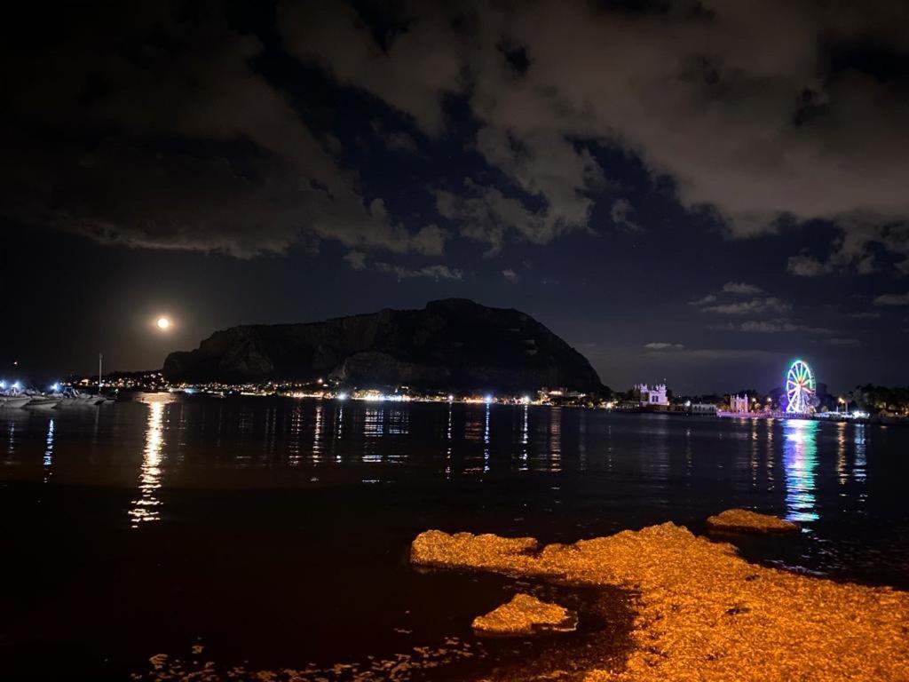 The White Sail - Mondello Apartment With Terrace - Casa Di Vincenzo E Andrea Buitenkant foto